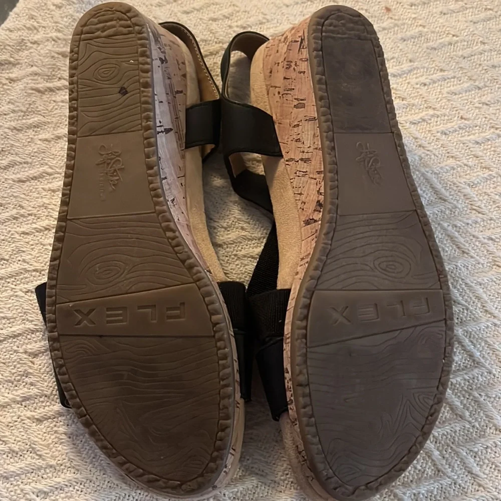 Life stride Flex summer low wedge cork festival sandals size 9m